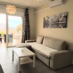 Apartment Oceanblue Modern King Size 1 Bedroom With Seaview And Terrace *