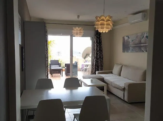 Oceanblue Modern King Size 1 Bedroom With Seaview And Terrace דירה