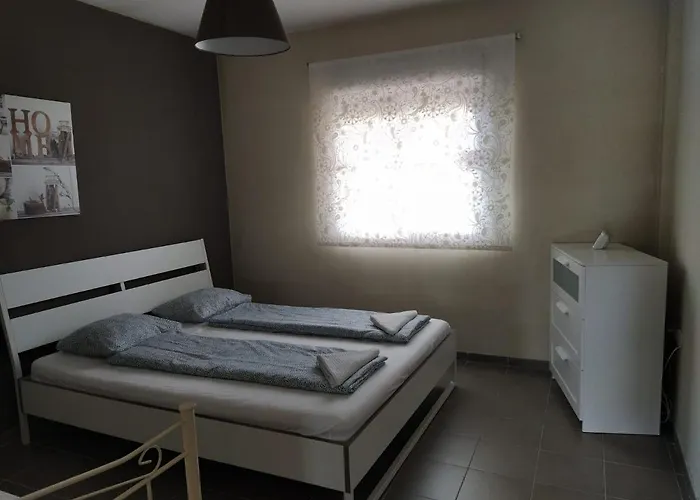 Oceanblue Modern King Size 1 Bedroom With Seaview And Terrace *